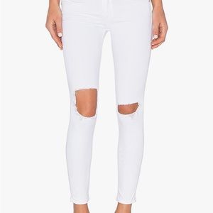 EUC Women’s White Jeans RAG & BONE  size 28